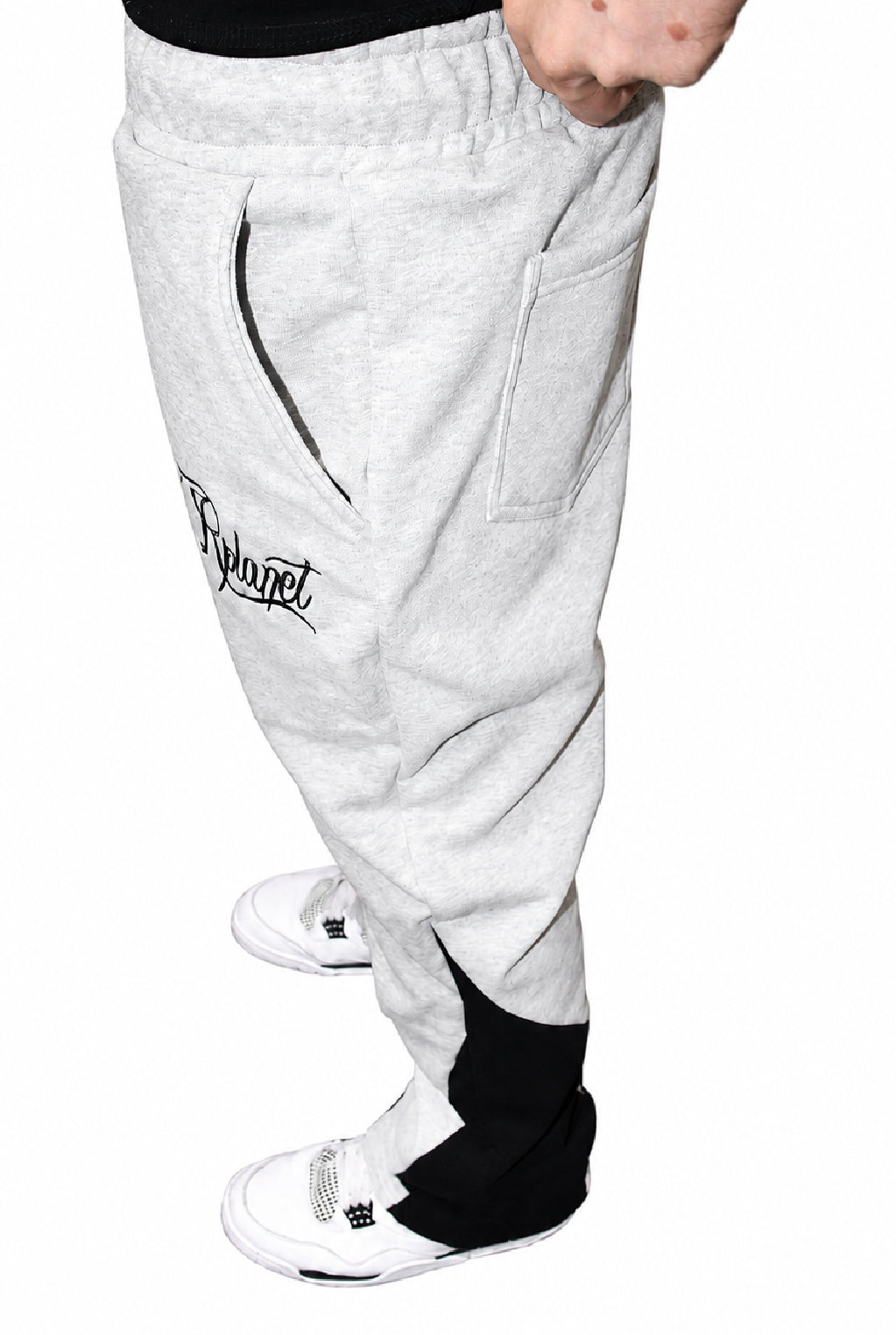RPLANET LIMITED GRAY FLARED PANTS