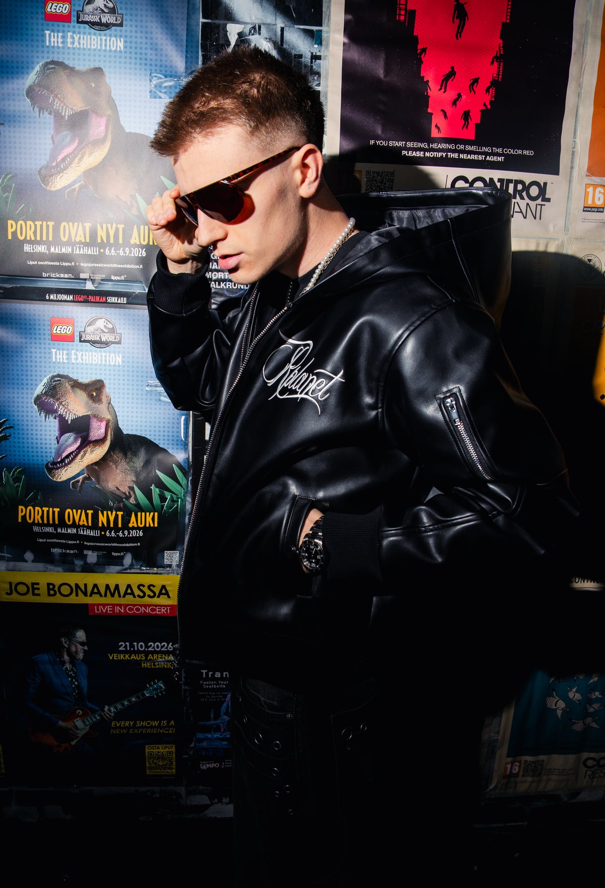 BLACK BOMBER JACKET