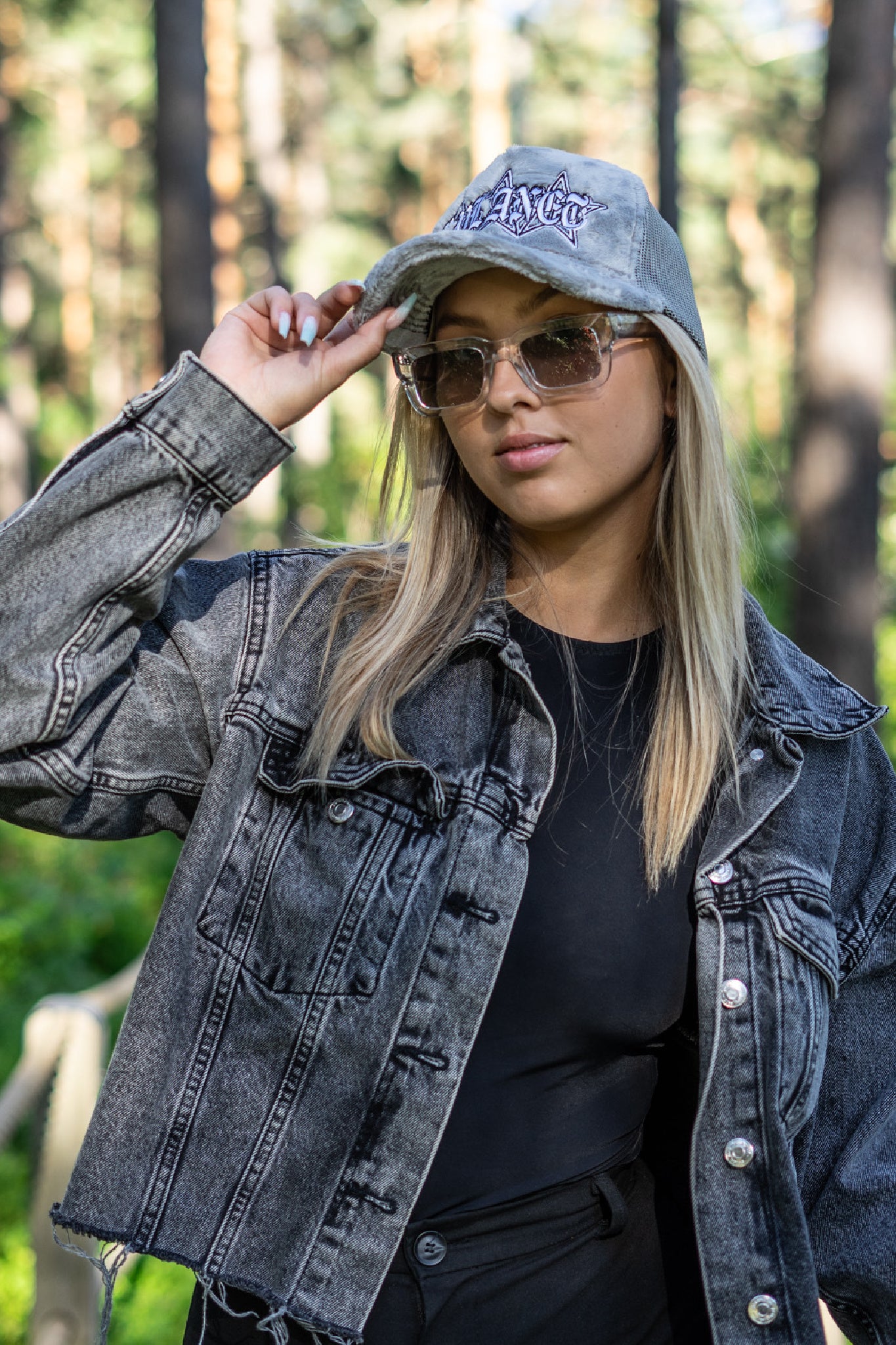 RPLANET GREY VELVET CAP