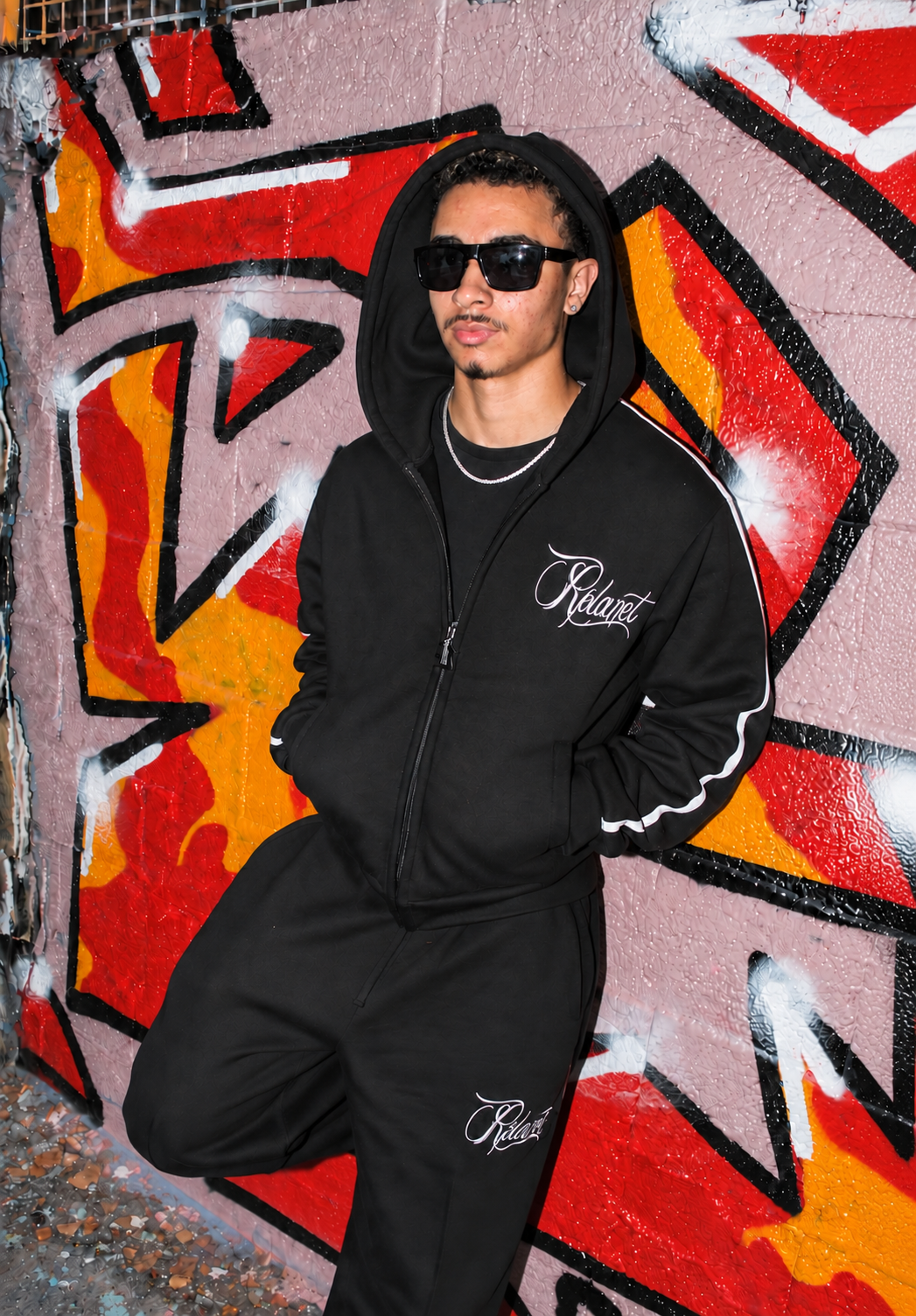 RPLANET BLACK HOODIE